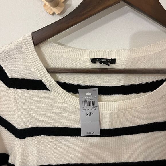 NWT Ann Taylor Sweater dress size petite, medium - Picture 4 of 8